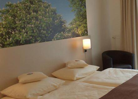 Das Neue Hotel Am Park Fröndenberg Εξωτερικό φωτογραφία